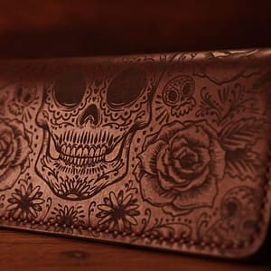 Infinity_etched_leather_silhoutte_wallet