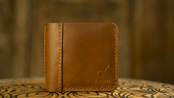Eternal_tier_bifold_leather_wallet