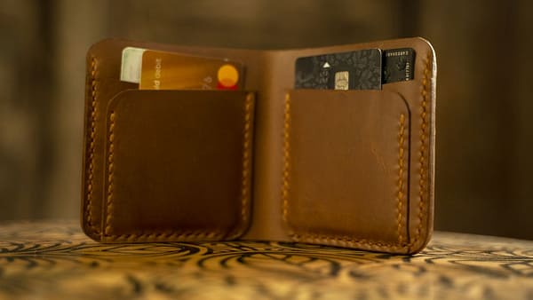 Eternal_tier_bifold_leather_wallet
