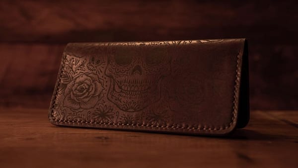 Infinity_etched_leather_silhoutte_wallet